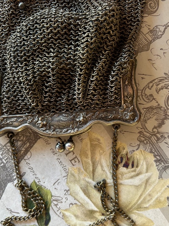 Antique Vintage German Silver Mesh Evening Bag with ornate Repoussé frame - Picture 3 of 6